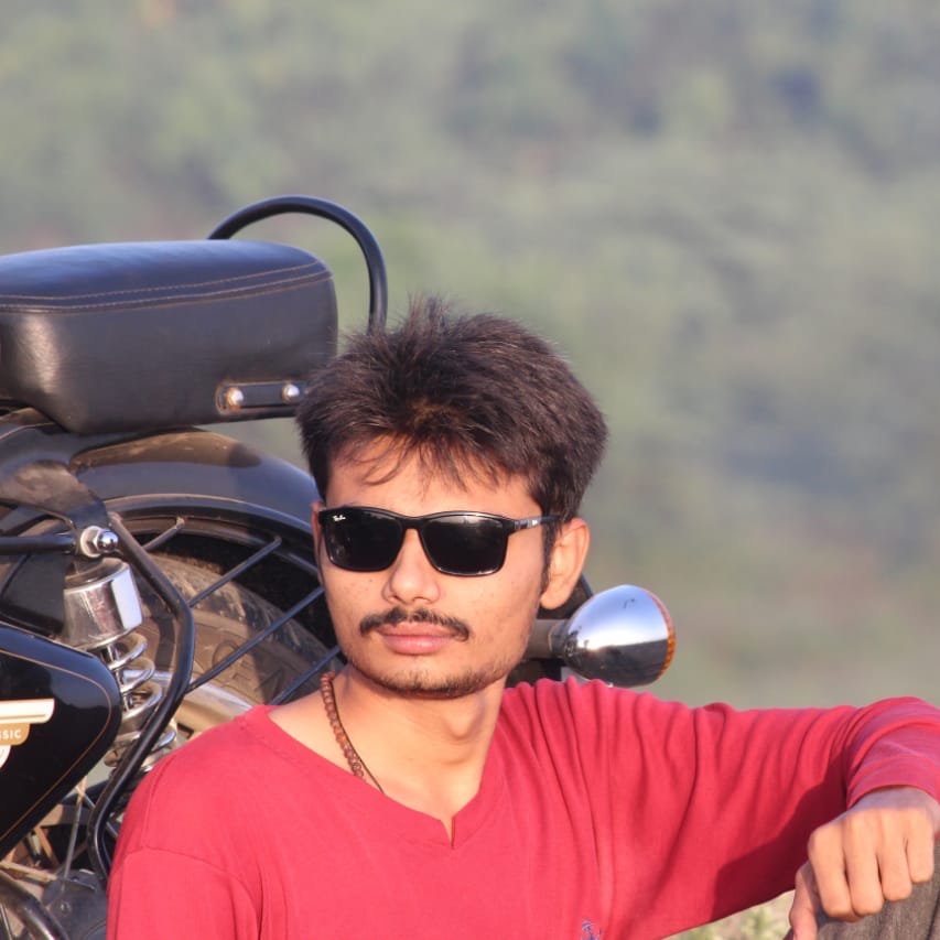 RushiShukla8's profile picture. 