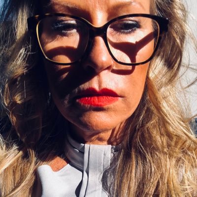 2nememi's profile picture. 