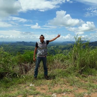 Me gusta el deporte mi pasión el fútbol⚽️ y el ciclismo🚴♂️, amante de la música
💪💪🇨🇴🇨🇴