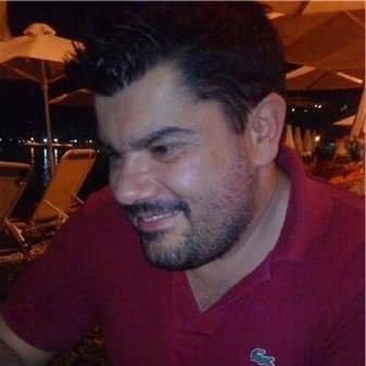 ParisTheoharis's profile picture. selling and fixing @comexperts. startupper.