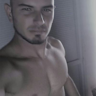 Chris111186's profile picture. Tecnico es sistemas de seguridad electronicos
