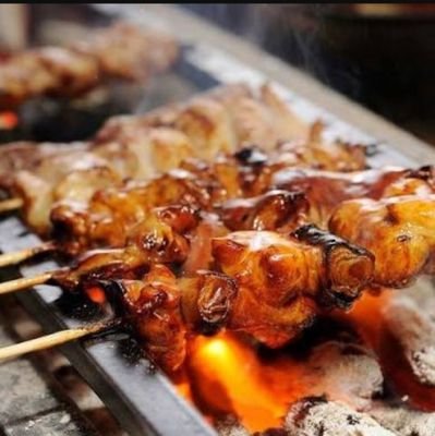 yakitoriOhmy's profile picture. 我ら医薬学部野球部が九大祭では世界一の焼き鳥を…