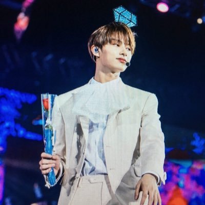 세븐틴 한 번 좋아하게 되면 끝인 결국 세븐틴이라구요 (에스쿱스, 2019). 💕