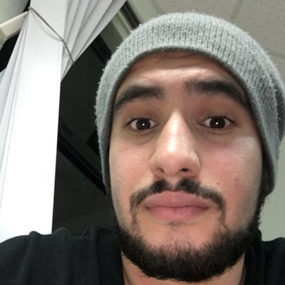 andresr2727's profile picture. Ing Electrica, UCR | Ese que llevan a mejenguear porque arma la mejenga o porque ataja