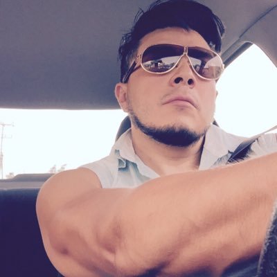 Dinovickthx's profile picture. De Moral Relajadaaaaa.....