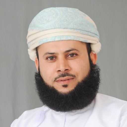 من #عُمان.. مبتسم غالبا؛ لأنه ينوي أن يعيش اللحظة الأفضل!! - كتاباته؛ إلا ما يشير إليه أنه منقول - محرر ومدقق لغوي وقارئ كتب مسموعة.