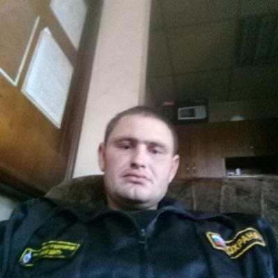 AmpohDCTfD3YpML's profile picture. простой парень