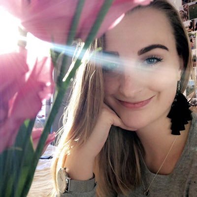 Millie_Manning's profile picture. goodbye trolley people !