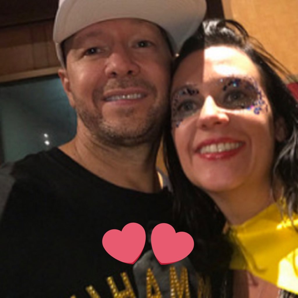 Loving NKOTB. Joey Mac girl with love and respect for Donnie 😍