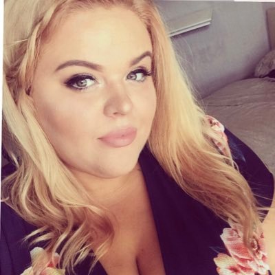 EmmSqq's profile picture. 