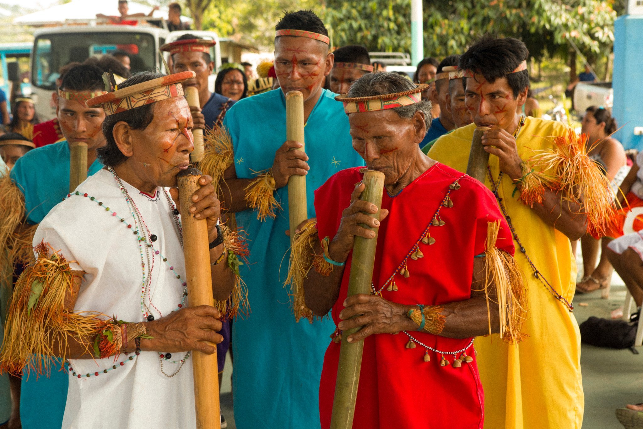 Somos los descendientes de los seres espirituales «Siekopai» del cual proviene nuestra autodeterminación, originarios de la Amazonia.