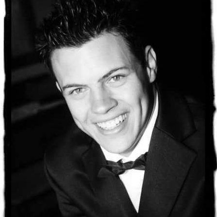 WrigleyLouw's profile picture. ⚡️