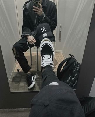 shio___n_'s profile picture. そこらへんにいる01line/ダンス/ @bbhhkk1715oojg→安定な弟 /