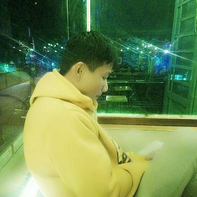 Nhan3697's profile picture. 😐😐😐