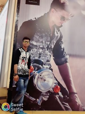 DanishMeraj13's profile picture. #beautiful_life.....