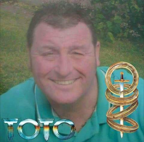 peterburtontoto's profile picture. 