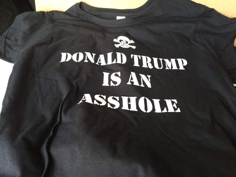 Canadian obsessed with US politics. Kittens, cupcakes, chocolate and shoes is my mantra/happy place. Mental health loudmouth. No lists please. Trolls be gone.