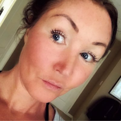 karlacadeau's profile picture. * JAZZ HANDS * https://t.co/QFqfuRXKwG