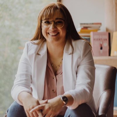 A partir de hoy estás consciente que eres el resultados de tus pensamientos, emociones y acciones.