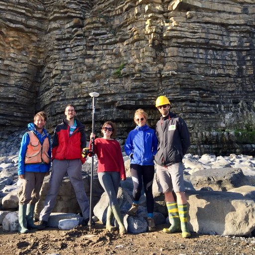 Earth Science PhD student at Imperial College London 📚. Researching coastal erosion using CRN analysis 🌊🧪.