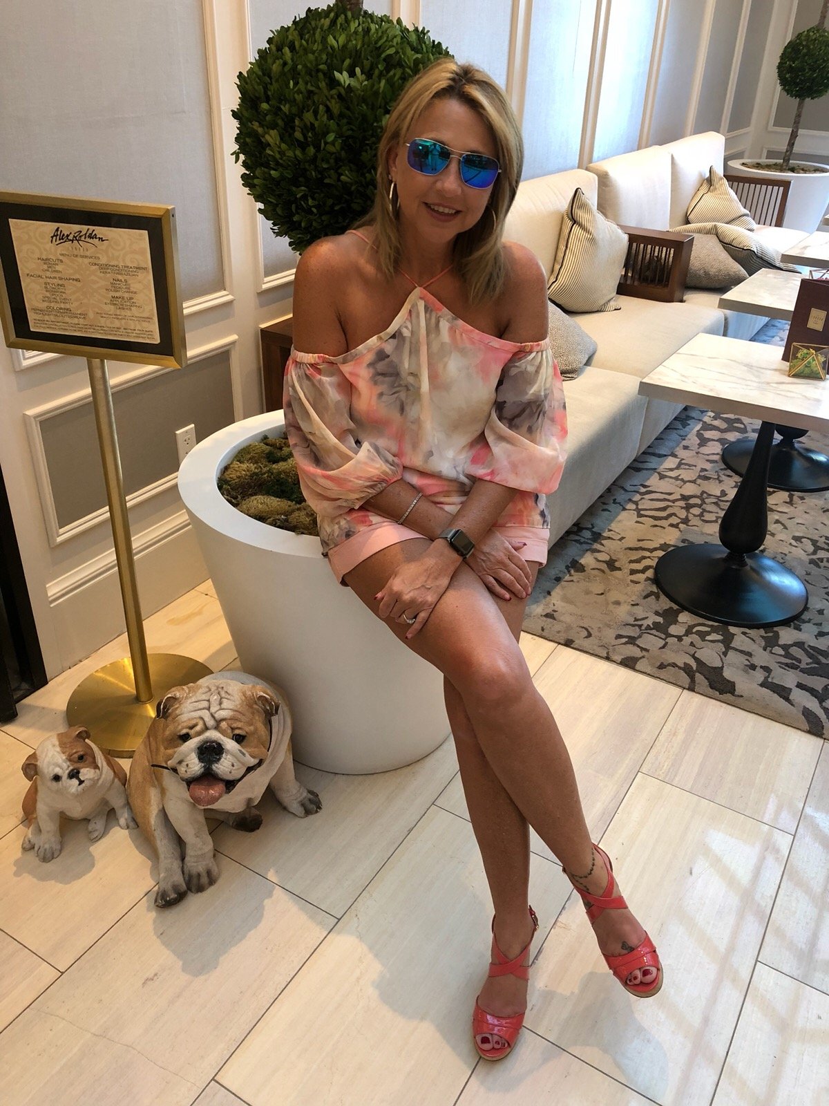 I love my life, husband, dog, all things fashion, three day weekends & vacations, high heels & wine! Live life to the fullest!
