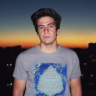FranciulliTony's profile picture. 📽️🏃‍♂️👨‍💻

Nuevo Twitter