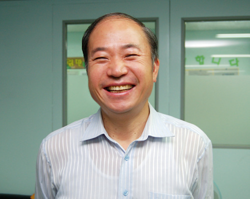 montezoo's profile picture. 글쓰기와 생맥주를 좋아하는 방랑자/희망사항 객원논설위원010-3811-9811