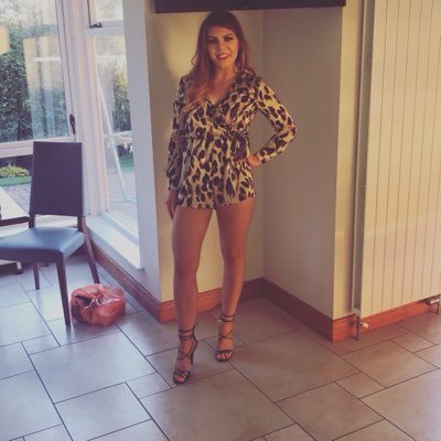 HursonElena's profile picture. 