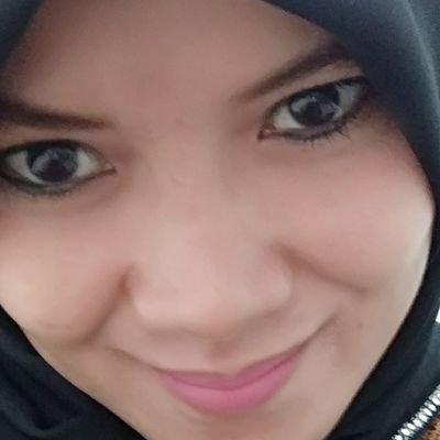Membaca dan belanja sangat menyenangkan