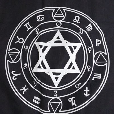 s_y_l_p_h_e_e_d's profile picture. 【宮崎の不死鳥】なる二つ名を拝領。ガジェット、レゲー、クイズ(start from #DragonQuestion )、麻雀、酒、人狼、旅好き/#ロンオブ 2022-23/#闘牌列伝クイズ王祭り2 出演/#Mリーグ フェニックス推し
麻雀垢っぽいが雑多垢。
Header by 006(@006_omu)