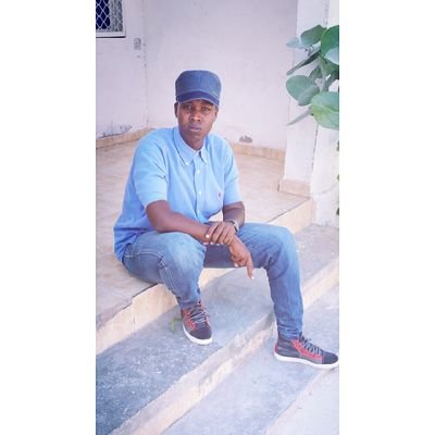 CaafiGoldan2's profile picture. True love is when you love sameone unit your very last breath