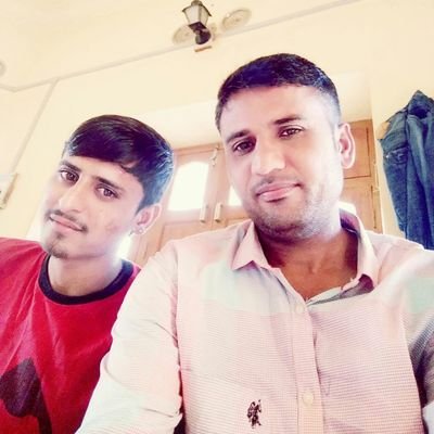 हम वो तीर हैं 🎯जो हिमालय को भेद सकते हैं 🏔️
हम अपना रास्ता खुद ही बदल सकते हैं 🏄
कोई हमारा साथ दे या ना दे 🤝
हम ही दुनिया👁️ को हिला सकते हैं।✍️
बिशनोई💯