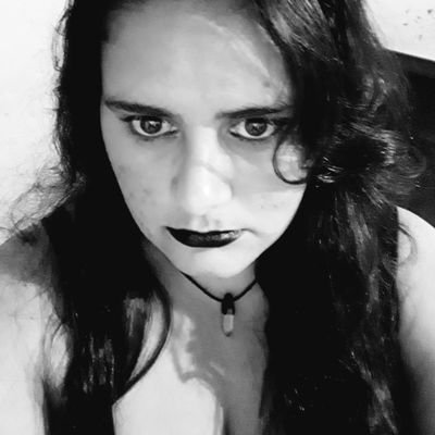 akichanxihon's profile picture. 😜No vivo para dar explicaciones.