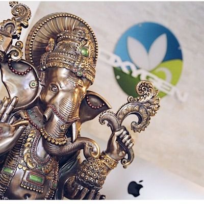 oxygenyogaWE's profile picture. A Unquie Far-Infared Heated Fitness | Yoga | Pilates | Bar Studio. 
All new members can try unlimited classes for 1 week for $10!💪
 tweet us & win a free class