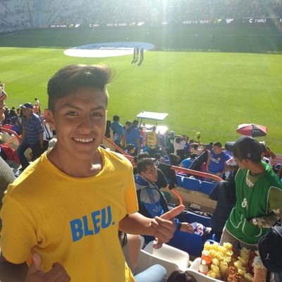 zauriralo's profile picture. 