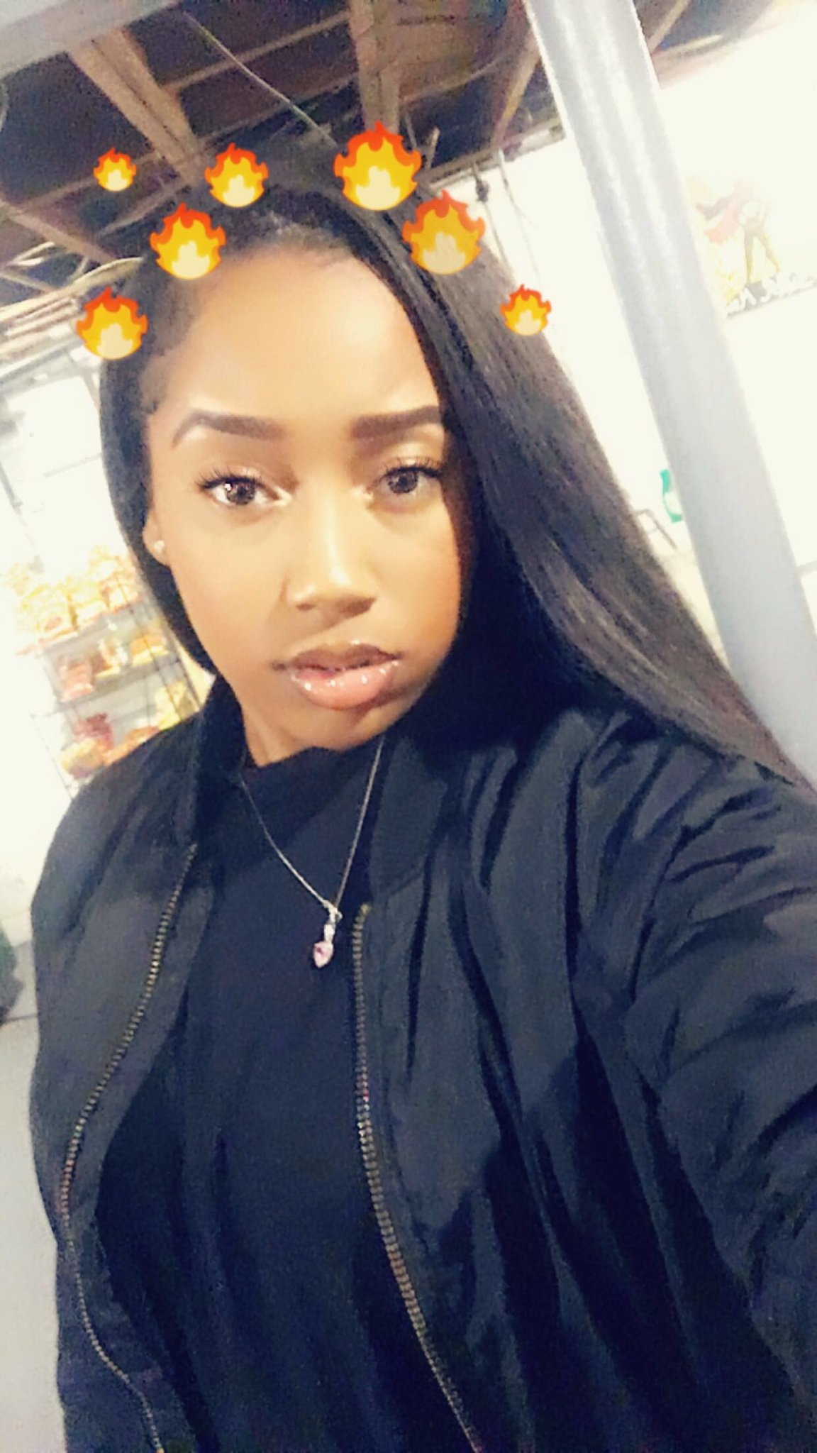 Simplicity is the ultimate form of sophistication 💋💄💁🏽♀️