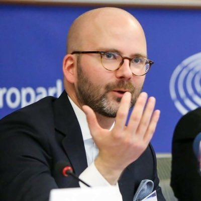 Charlie Weimers MEP 🇸🇪 Profile