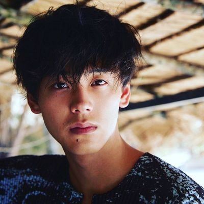 私は、竹内涼真、山P、ポプテピピックが、大好き♥♥最近の趣味は、音楽🎶を聴くこと〜あと、映画鑑賞だぉーあと、友達と遠くに遊びに行ったりプリクラをいっぱい撮ること〜
どんどん、フォロー、夜露死苦😎
皆と話がしたいーファンマークは、これ→🦄💕🦄💕💩
気軽に声かけてねぇー₍ ᐢ. ̫ .ᐢ ₎☆...。o°☆