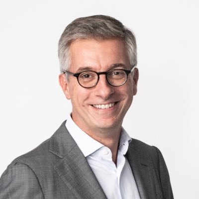 Recruiter - MD @ Michael Page - Traveler - Food lover - and some more...