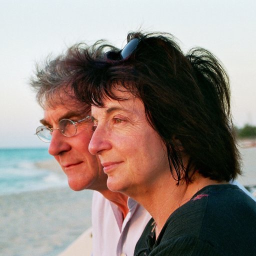 Sociologues de combat, Monique Pinçon-Charlot et Michel Pinçon vont essayer de gazouiller.
