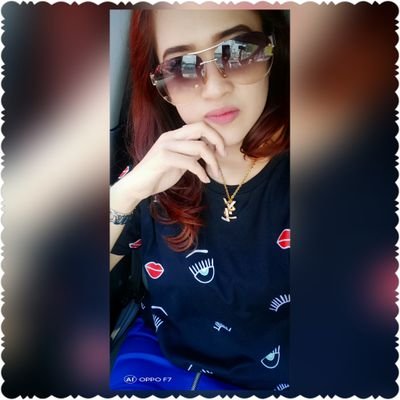 vee_bie's profile picture. I'm born as a daughter , grow as a girl , n to be an entrepreneur , my life become more colourful .. come live with me n you'll know me .. ;)