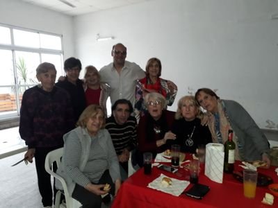 Soy muy alegre muy divertido y muy payaso