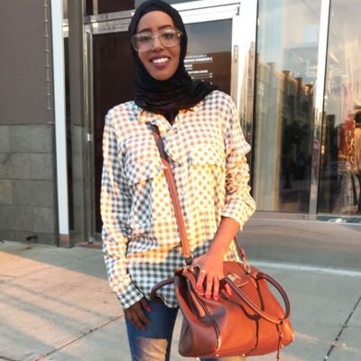 monawii11's profile picture. ‏ياسبايّب ضحكتي يا إكتفائي وإنتمائي❤
A.