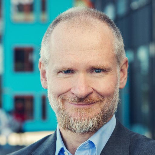 Adm dir i Eiendom Norge. Opptatt av at flest mulig skal få mulighet til å eie egen bolig. @eiendomsmegling. 

Når Twitter dør er jeg her: @henningur@threads.net