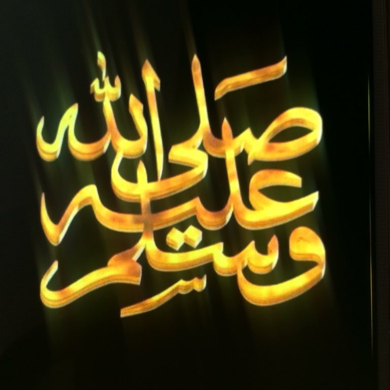 ماجستير علوم اجتماعية ونفسية - مُدربّه معتمده من المؤسسه العامه للتدريب . دبلوم عالى تطوير موارد بشرية/ معهد الادارة . بنت أبوها تربية أمها. ظنِّي بربى جميل .
