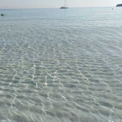 itxiargr's profile picture. Comienza haciendo lo que es necesario, después lo que es posible y de repente estarás haciendo lo imposible