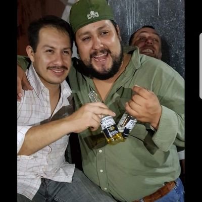 chelo_8224's profile picture. Tranquilo de nacimiento loco en el trayecto. Culebra de avatar. Deje de patear piedras encontré mi roca @trianapg y nacieron mis montañas #Matías #Hanna