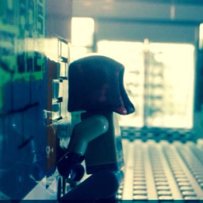 Born and raised in Birkenhead in The U.K. Lives a chap named (hahaha you thought I’d reveal that one didn’t you ) with a passion for stop motion