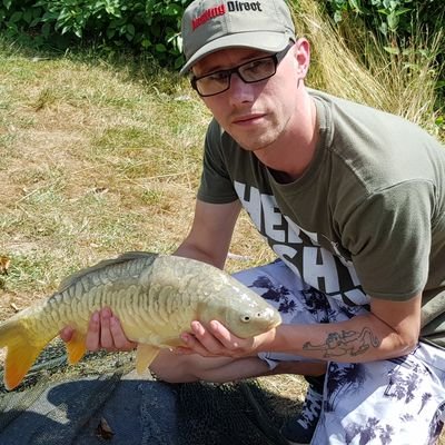 leigh_rostron's profile picture. Devoted father, avid Carp angler, MCFC mad!!