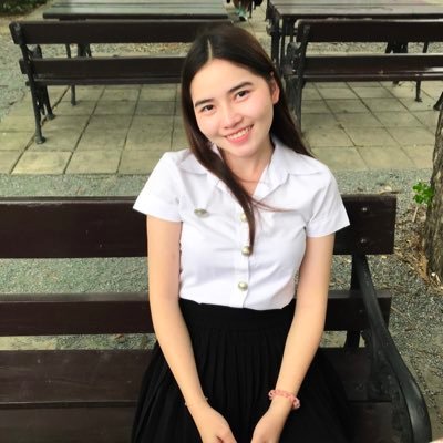 chaniporn333's profile picture. 